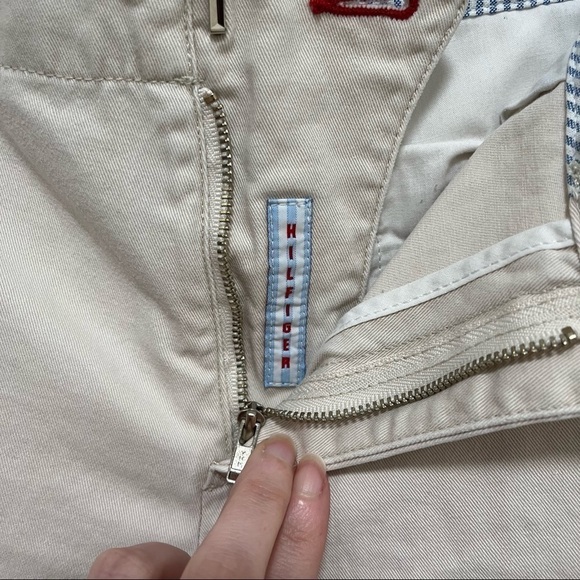 Vintage TOMMY HILFIGER Shorts. Size 4 - Picture 7 of 13